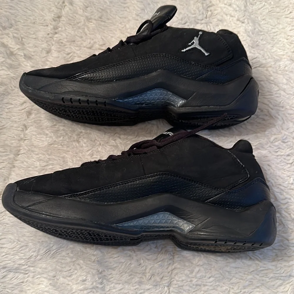 Vintage Jordan Sneakers Rising Stars Low Black 317187-001 Men’s 9